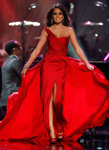Thiết kế rực rỡ này đã góp phần làm nên chiến thắng cho Jimena tại Miss Universe 2011. Thiết kế rực rỡ này đã góp phần làm nên chiến thắng cho Jimena tại Miss Universe 2011.